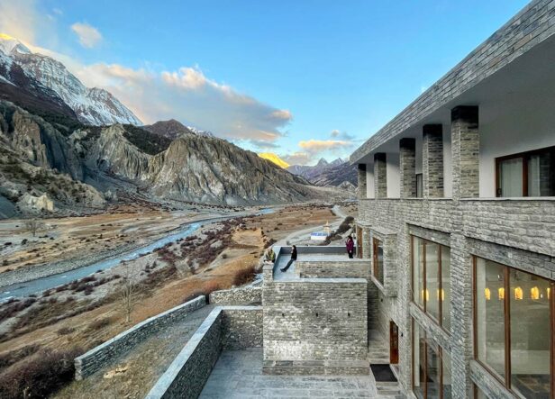 Luxury Mountain Lodge Manang Helicopter Trek