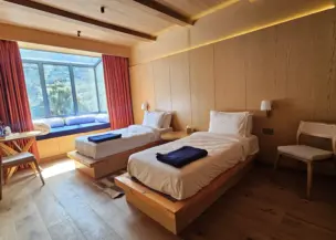 Everest Luxury Helicopter Tour with Overnight Tengboche